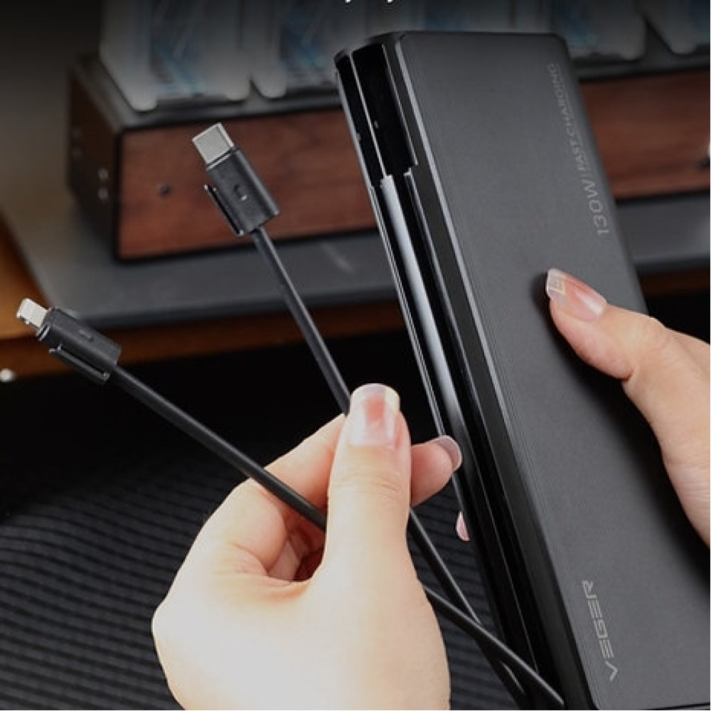 Veger PowerBank TC130 - Φορητή Μπαταρία Φόρτισης με Ενσωματωμένα Καλώδια Type-C & Lightning και 1 x Θύρα USB-A / 1 x Θύρα Type-C - 25000mAh - 130W - Black (W2503)