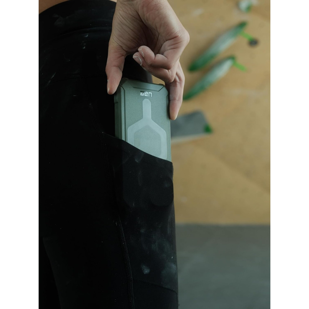 UAG Essential Armor - Ανθεκτική MagSafe Θήκη Σιλικόνης - Apple iPhone 15 Pro Max - Olive Drab (114296117272)