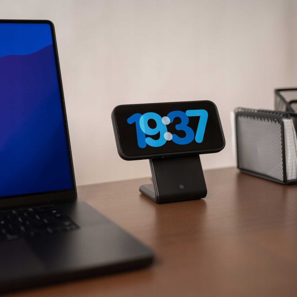 Spacecase WM2B Wireless Desktop Charger MagCharger - Βάση Ασύρματης Φόρτισης MagSafe για iPhone 16 / 15 / 14 / 13 / 12 - 15W - Black (5905719110338)