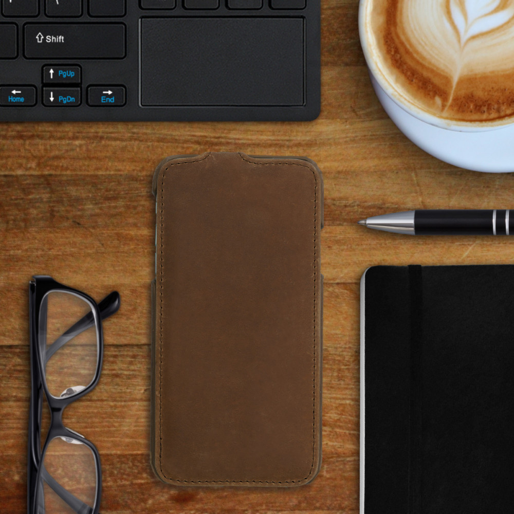 Kalibri Δερμάτινη Θήκη Flip Apple iPhone 11 - Ultra Slim Leather Protective Phone Cover - Brown (50410.05)