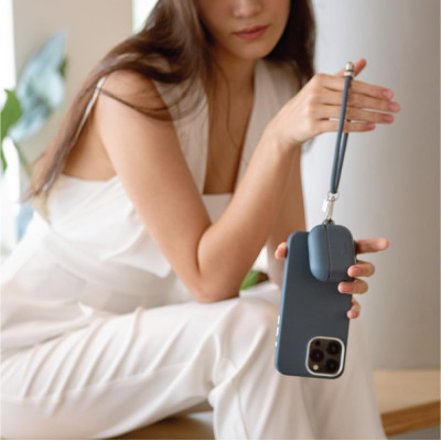 Uniq Coehl Haven - Premium Σκληρή Θήκη από Οικολογικό Δέρμα με Λουράκι Χειρός - Apple AirPods Pro 2nd Gen - Sapphire Blue (UNIQ-AIRPODSPRO2-HAVSPBLUE)